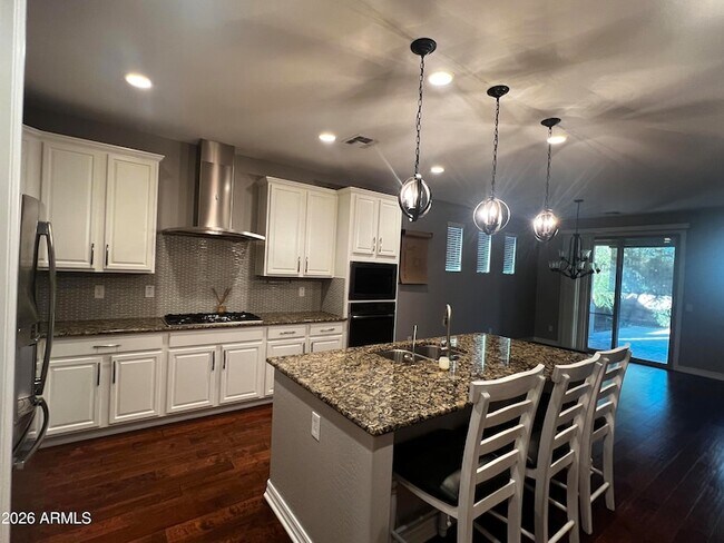 Photo - 4421 S Washington St