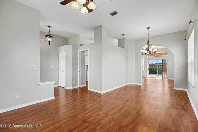 Photo - 8056 Bracken Ln