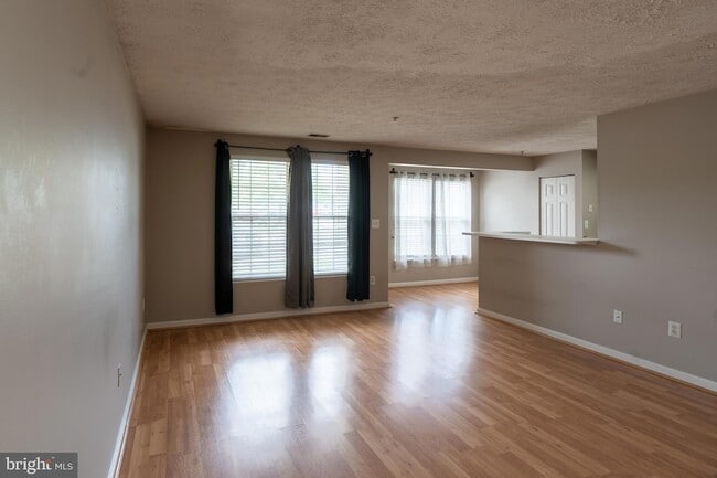 Photo - 689 Winding Stream Way Unit 101