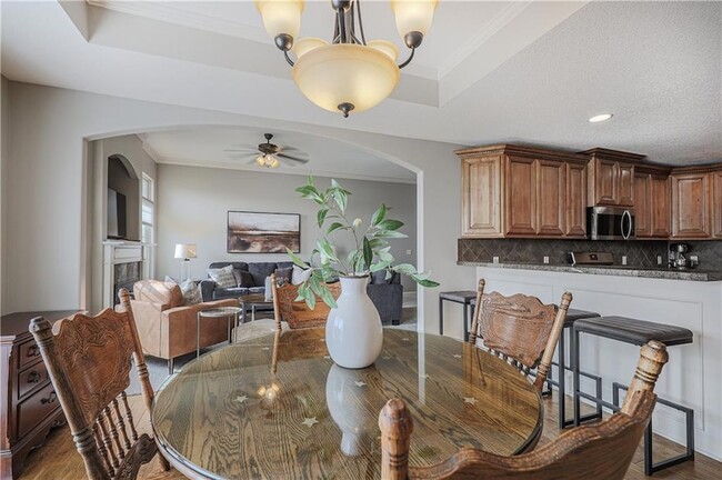 Photo - 5029 Woodstock Ct