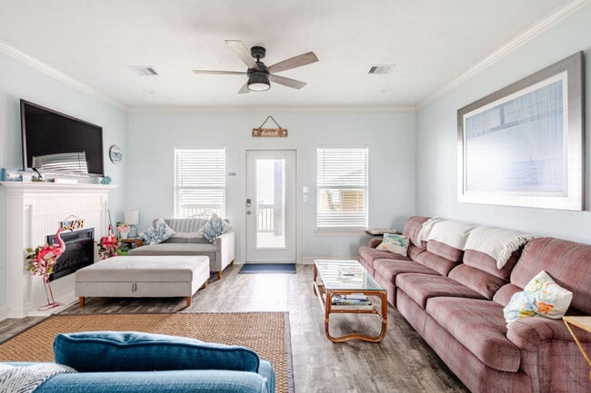 Building Photo - 998 Dolly St Unit ID1223259P