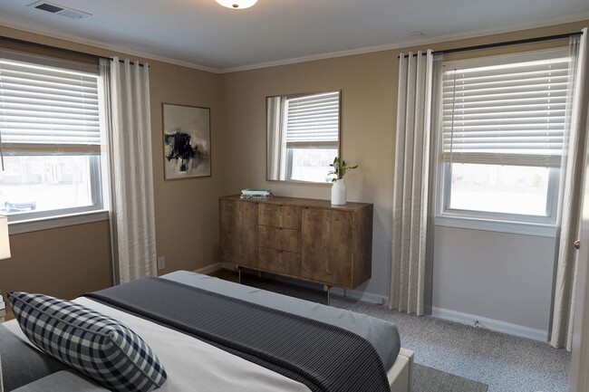 COZY BEDROOM AT MADISON AT 12TH - The Madison at 12th