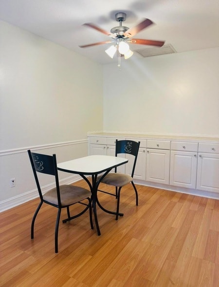Photo - 1005 Manor Dr