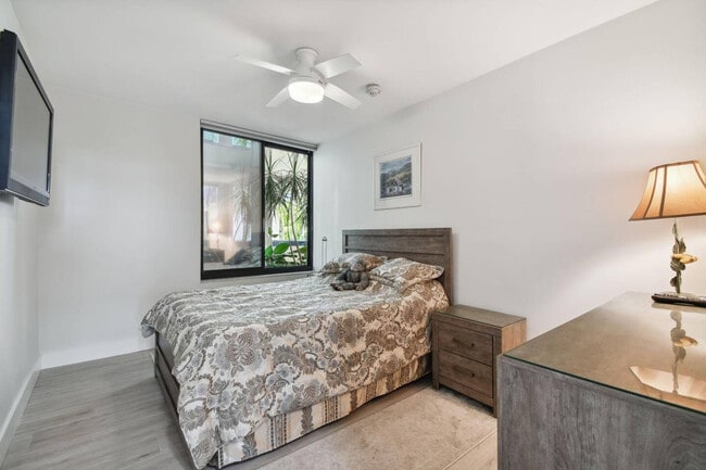 Photo - 1922 Harbourside Dr Unit SI FL1-ID1590867P