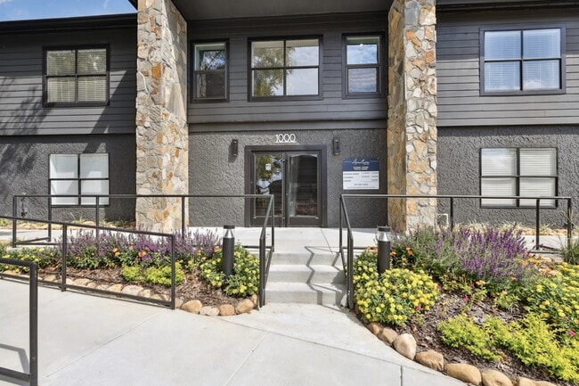 Photo - Aventura Bellevue