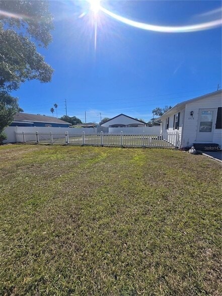 Photo - 3918 W Robson St