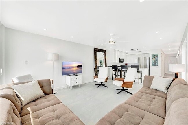 Photo - 25850 Hickory Blvd