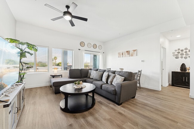 Building Photo - Landmark on 67th Ave