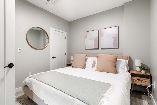 Photo - 205 W 4th St Unit ID1301564P