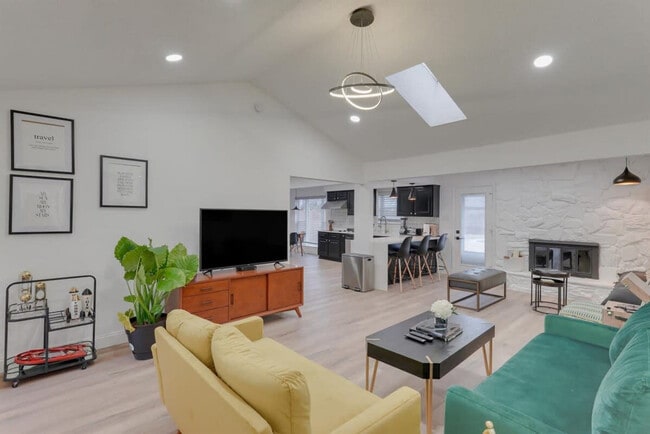 Photo - 6048 Holiday Ln Unit ID1019479P