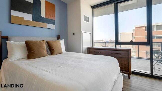 Photo - 513 S Damen Ave Unit 401