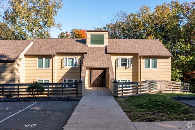 Photo - Dogwood Hill Apartments
