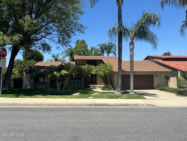 Photo - 1832 Fallview Rd