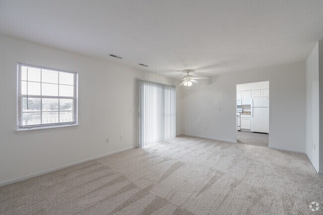 2 BR, 2 BA, 1075 SF - Remington Court