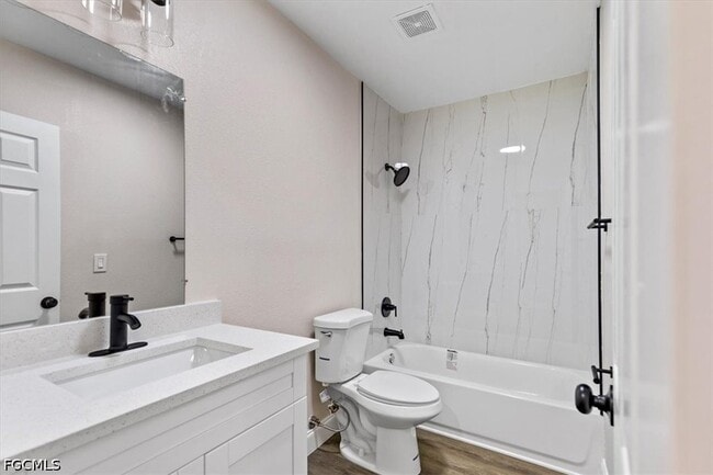 Photo - 2570 Charleston Park Dr