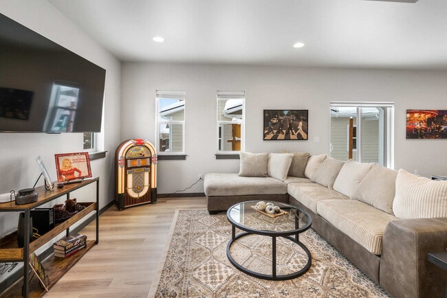 Photo - 2942 W Babcock St Unit ID1339966P