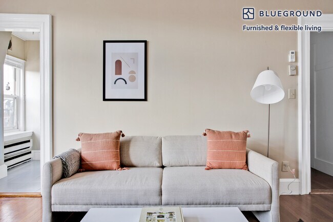 Photo - 232 Newbury St Unit FL4-ID754