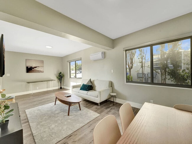 Photo - 3208 NE 9th St Unit SI ID1503952P