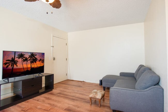 Building Photo - 33 Hualalai St Unit SI FL3-ID1608457P
