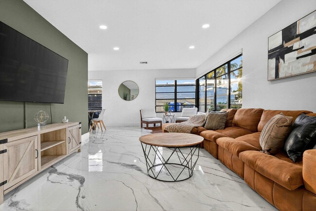 Photo - 6540 Park St Unit SI ID1372331P