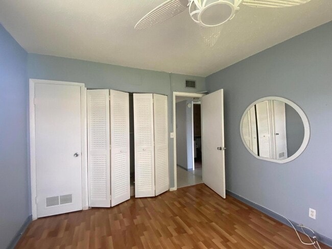 Photo - 256 Norwich K