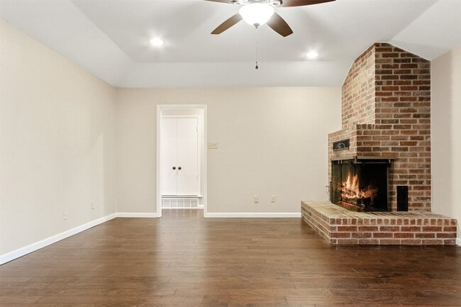 Photo - 611 Field St