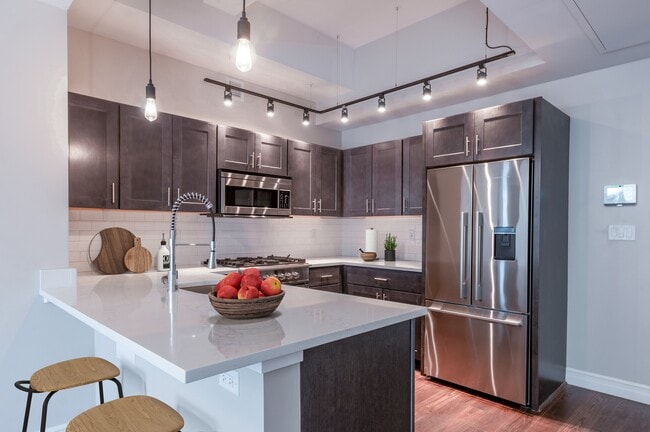 Photo - Abraxas at 90 State