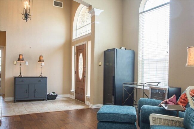 Photo - 4504 Narrowbrook Drive