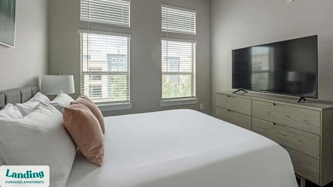 Photo - 18101 Point Lookout Dr Unit 421