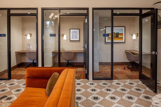 Photo - 1985 NW Savier St Unit ID1280496P