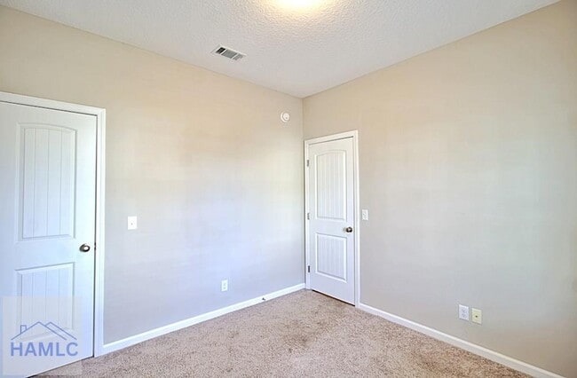 Photo - 33 Daylily Ct