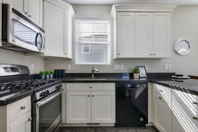 Photo - 5032 Bear Trap Dr Unit ID1249823P