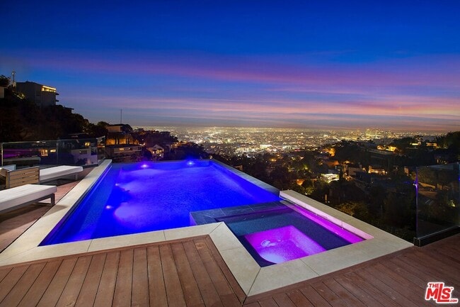 Photo - 1733 Sunset Plaza Dr