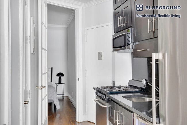 Photo - 53 Leroy St Unit FL2-ID806