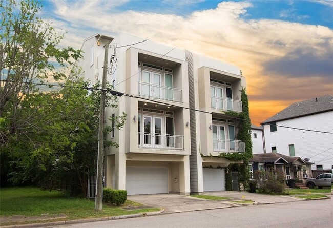 Building Photo - 1616 Edwards St Unit A