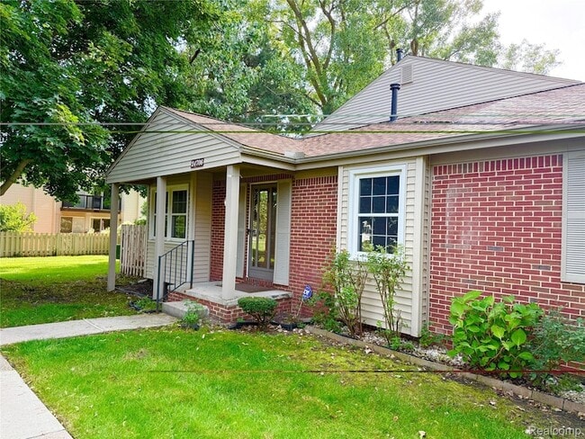Building Photo - 24706 Bashian Dr
