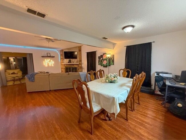 Photo - 35058 Whispering Oaks Blvd