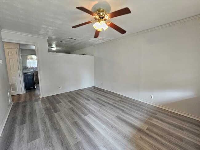 Photo - 119 Palm Oak Dr