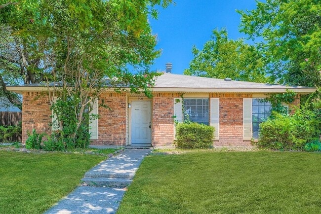 Building Photo - 9117 Fairmont Cir