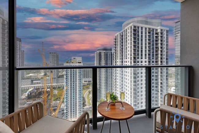 Photo - 601 NE 1st Ave Unit ID1227538P