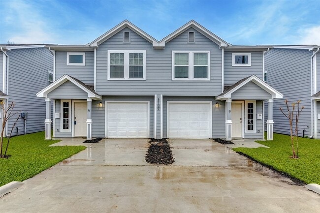 Photo - 8111 Corinth St Unit B