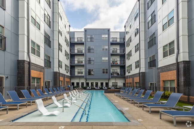 Building Photo - Eastside Heights