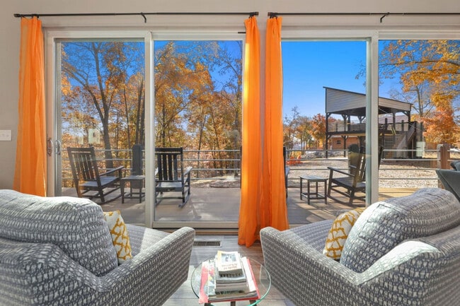 Photo - 85 Center Rd Unit ID1221900P