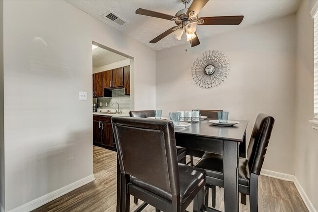 Photo - WatersEdge Denton Apartments