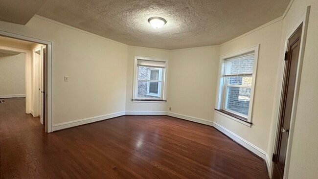 Photo - 5530 N Artesian Ave Unit 2