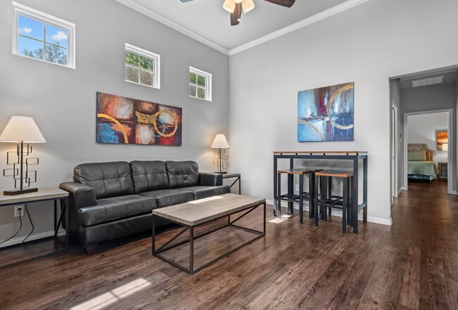 Photo - Midtown Apartments