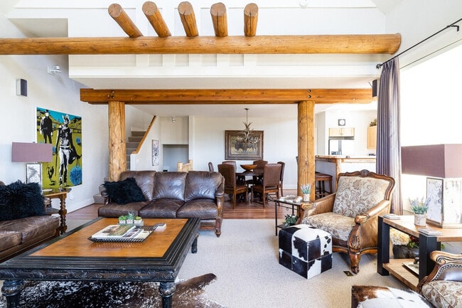 Photo - 4 Lower Saddle Ridge Rd Unit ID1255680P