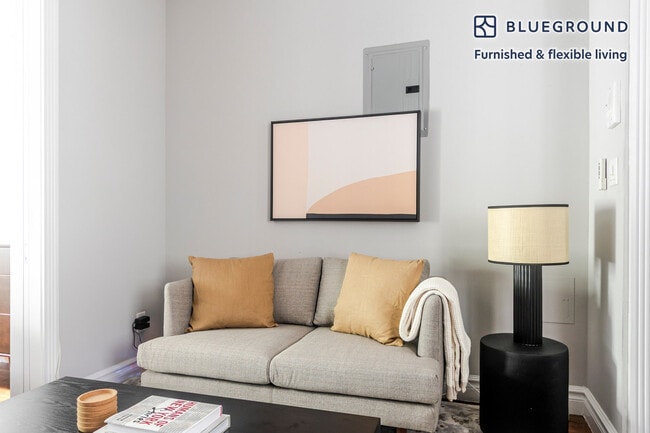 Building Photo - 246 Mott St Unit FL3-ID1950