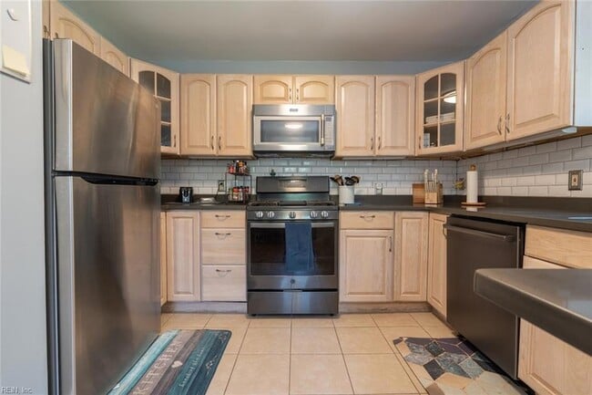 Photo - 8065 W Glen Rd