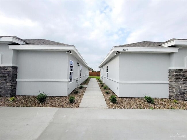 Photo - 2109 Davenport St Unit 1